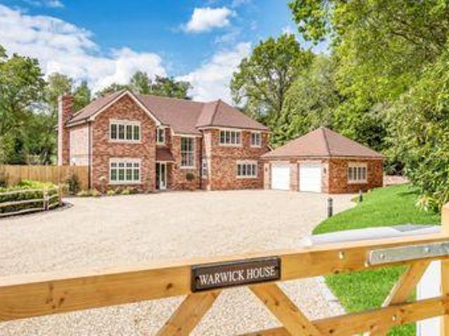 House for sale in Crowthorne, Bracknell Forest