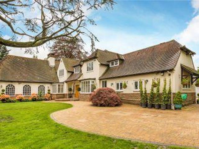 House for sale in Hillview, Surrey