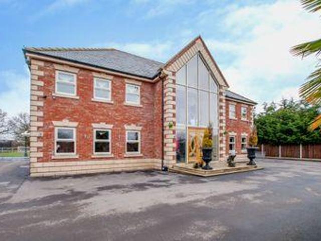 House for sale in Doncaster, South Yorkshire