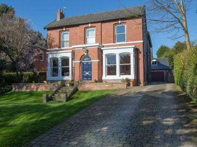 House for sale in Bolton-le-Sands, Lancaster