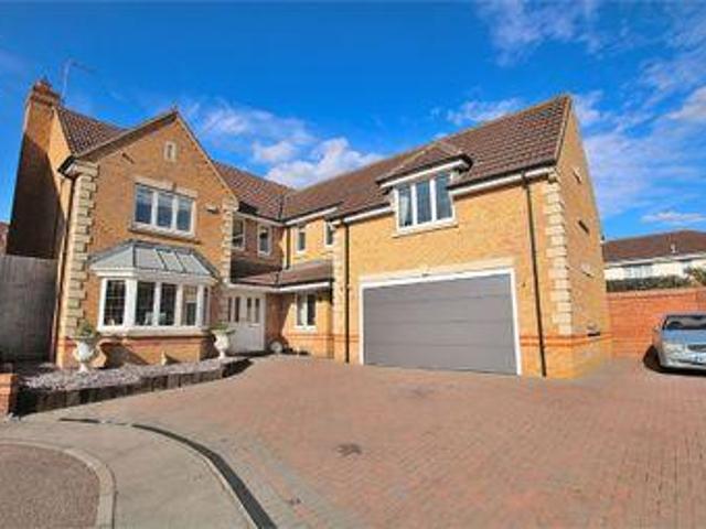 House for sale in Northampton, Northamptonshire