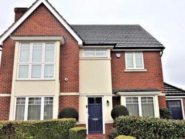 House for sale in Little Stanmore, Greater London