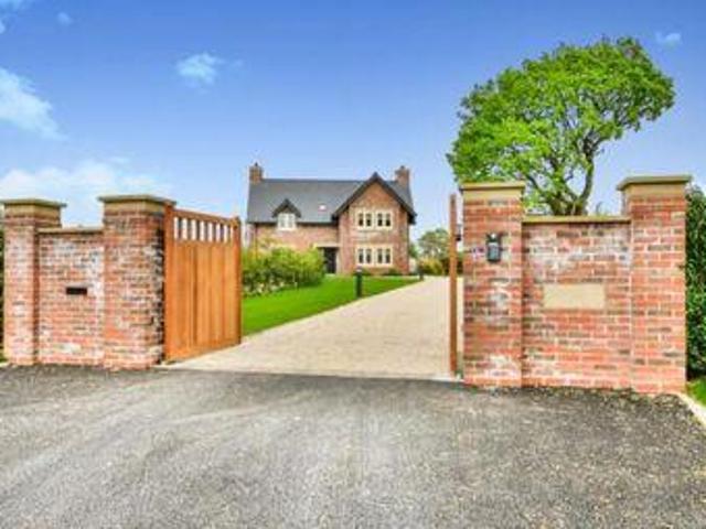 House for sale in Knutsford