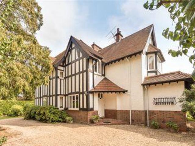 House for sale in Five Acres, Hertfordshire