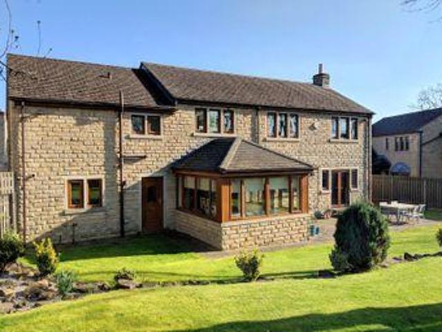 House for sale in Mirfield, West Yorkshire