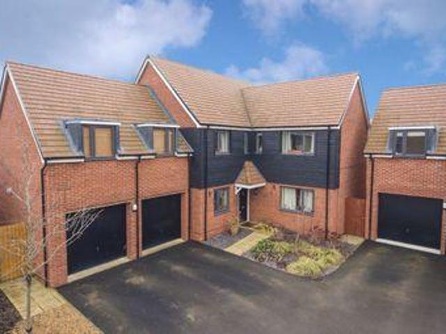House for sale in Bedford