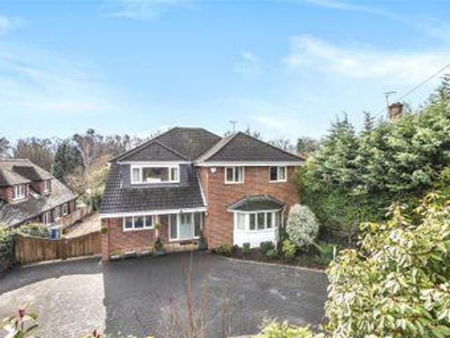 House for sale in Crowthorne