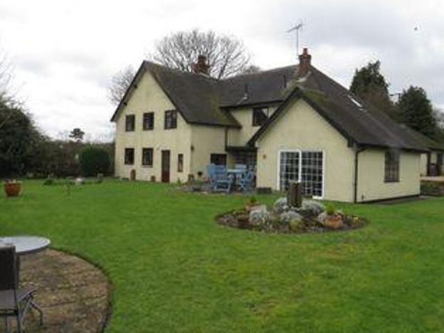 House for sale in Uttoxeter, East Staffordshire