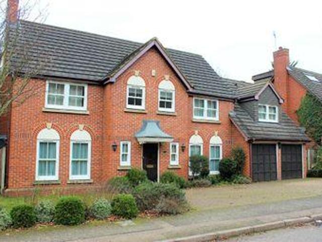House for sale in Edgware, Greater London