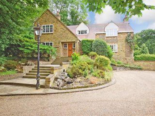 House for sale in Epping