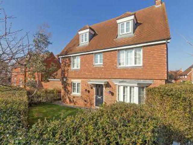 House for sale in Oad Street, Kent