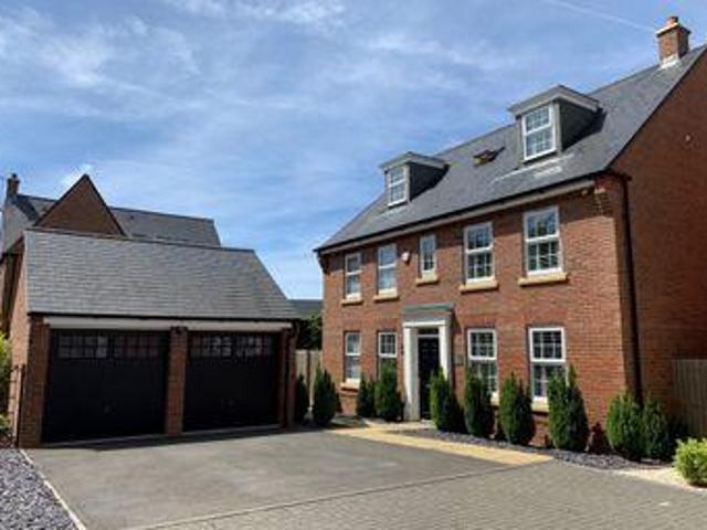 House for sale in Buckingham, Buckinghamshire