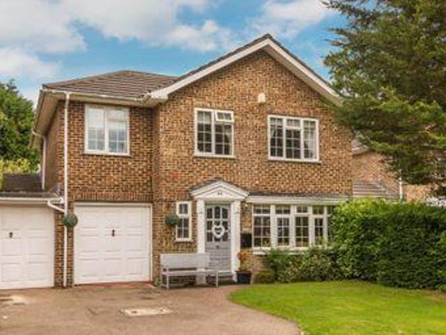 House for sale in Hillview, Surrey