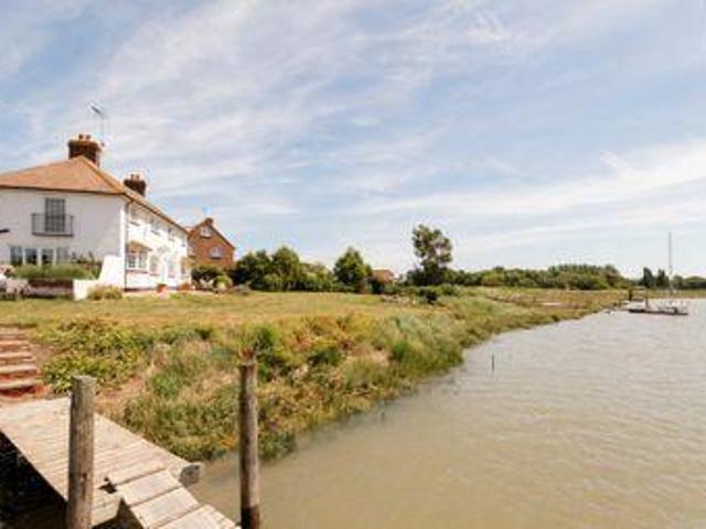 House for sale in Oad Street, Kent