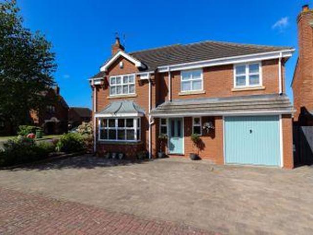 House for sale in Green Close, Warwickshire