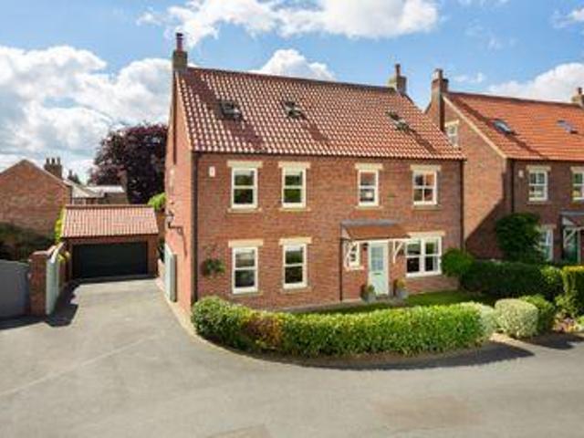House for sale in High Field, York