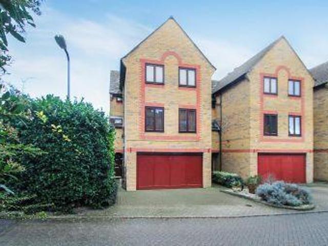House for sale in Aylesbury, Buckinghamshire