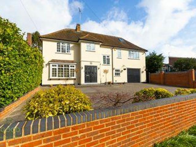 House for sale in Epping