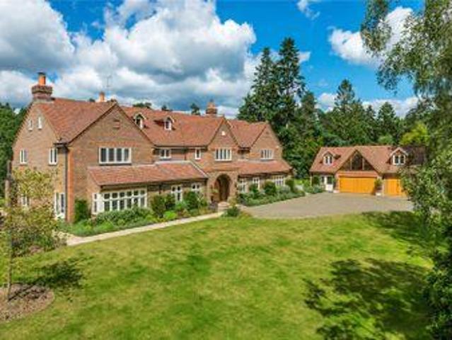House for sale in Fole, Surrey