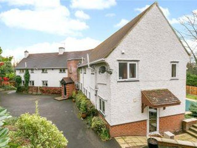 House for sale in Batchworth, Hertfordshire