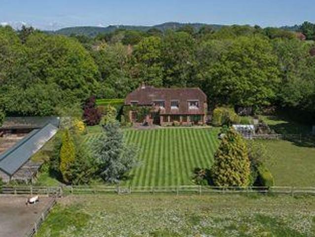 House for sale in Fole, Surrey