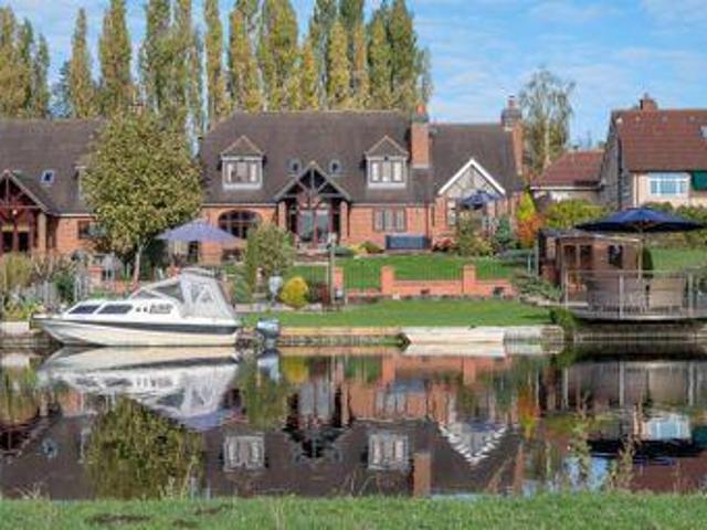 House for sale in Elmfield, Leicestershire