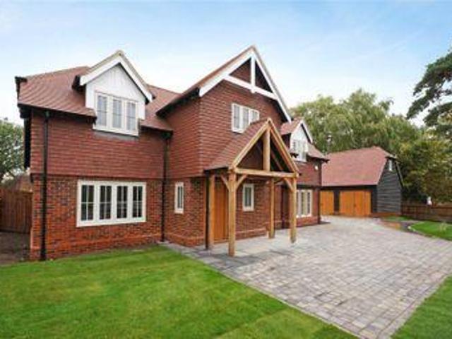 House for sale in Pachesham Park, Surrey