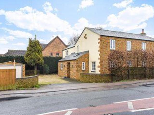House for sale in Evershot, Oxfordshire