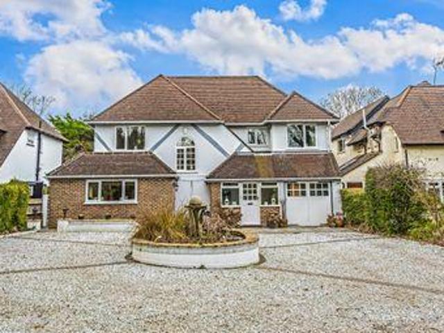 House for sale in Hillview, Surrey
