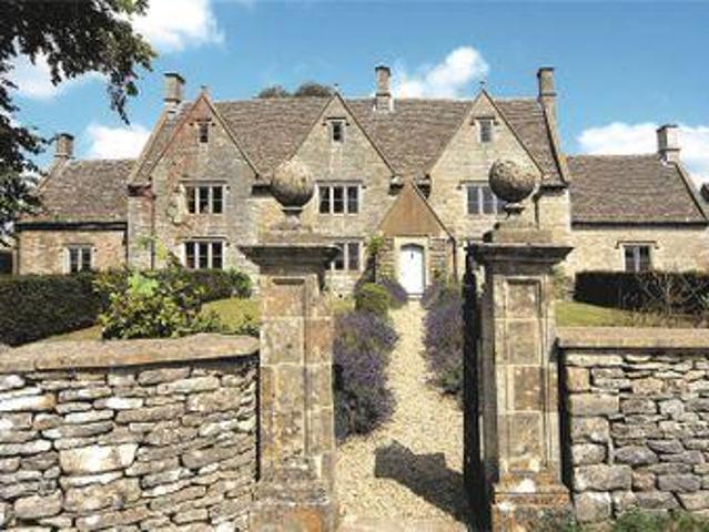 House for sale in Lyons, Greater London