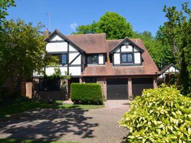 House for sale in Tadworth, Reigate and Banstead