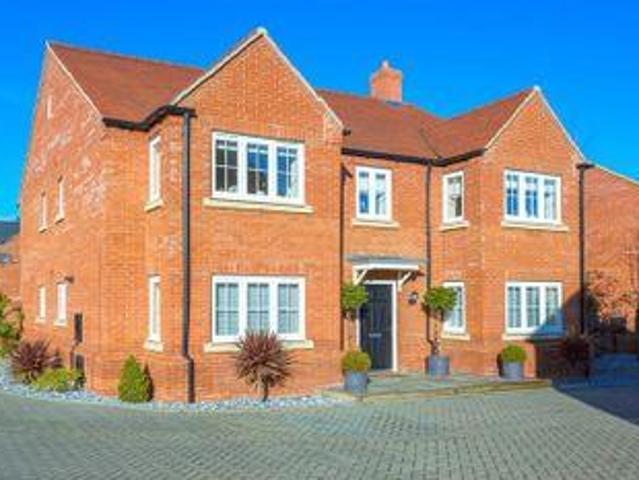 House for sale in Buckingham, Buckinghamshire