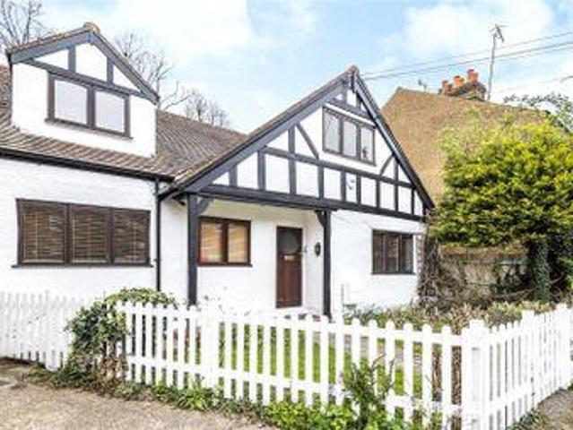 House for sale in Uxbridge, Greater London