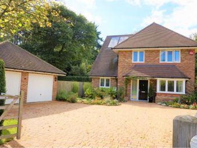 House for sale in Fole, Surrey