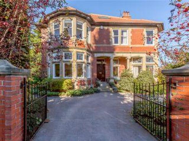 House for sale in Harrogate, North Yorkshire