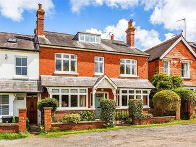 House for sale in Pachesham Park, Surrey