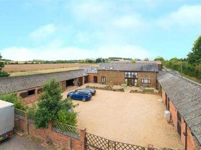 House for sale in Northamptonshire