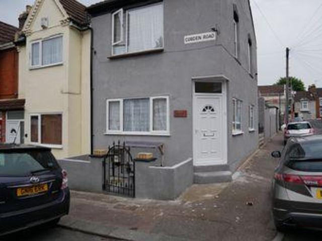 House for sale in Chatham Docks, Chatham