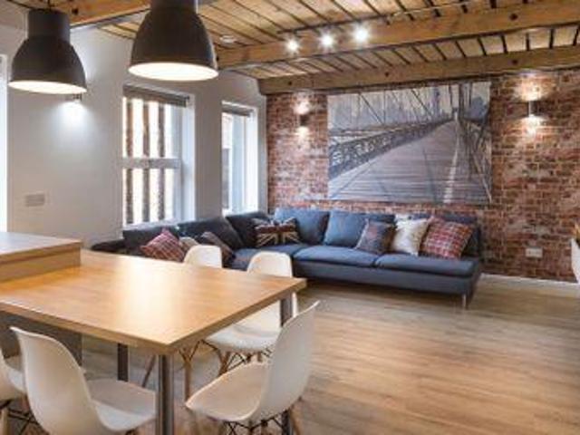 House for rent in Calderstones
