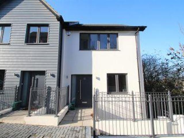 House for rent in Pouchen End, Hertfordshire