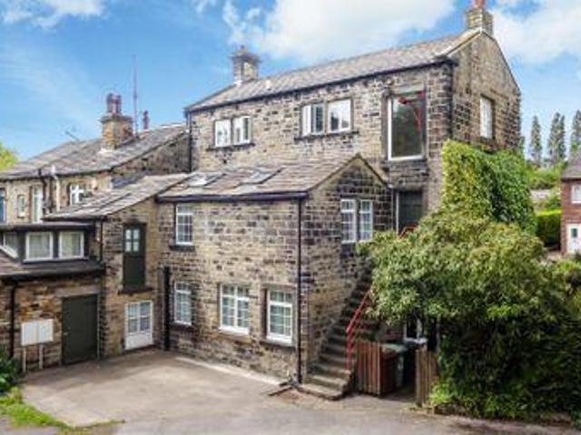 House for sale in Pudsey, West Yorkshire