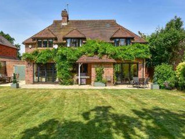 House for sale in Pachesham Park, Surrey