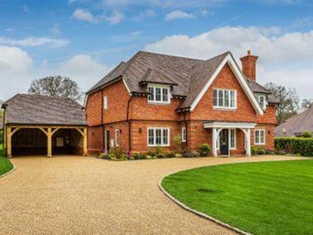 House for sale in Fole, Surrey
