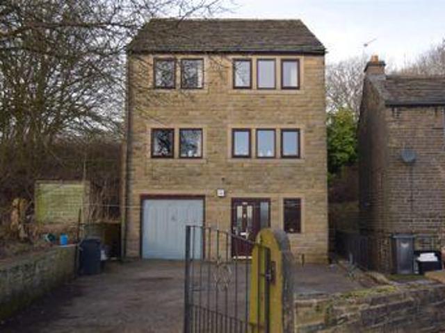 House for sale in Halifax, Calderdale