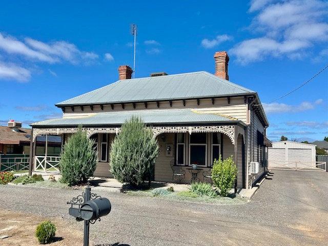 House for sale in St Arnaud, Shire of Northern Grampians