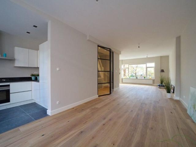Appartement te huur in Benoordenhout, Zuid Holland