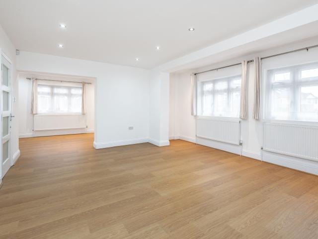 House for rent in Mill Hill, Greater London