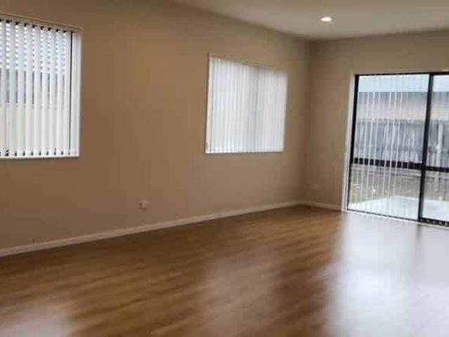 House for rent in Awhitu, Oroua County