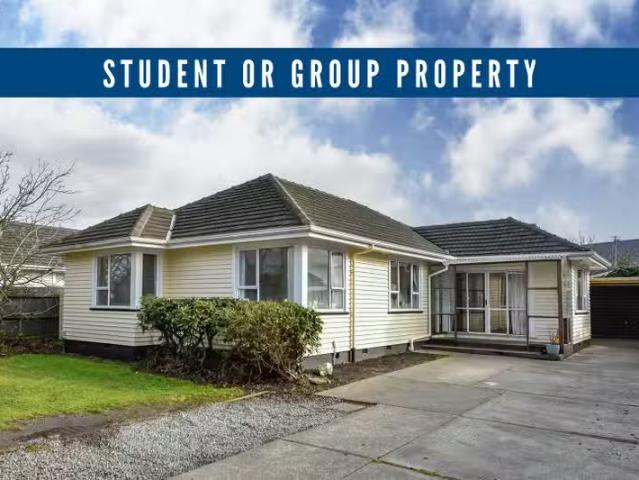 House for rent in Chaslands, Canterbury