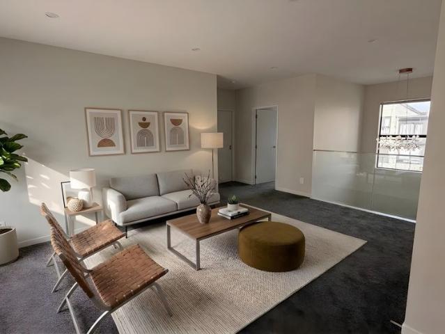 House for rent in Paremoremo
